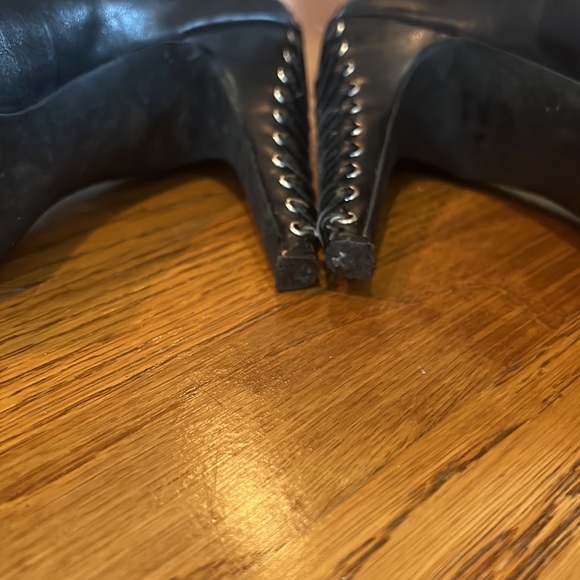 Black Jessica Simpson heels. Used. Loved them when I could wear heels. - Picture 3 of 4